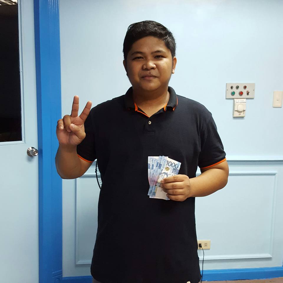 THE GRAND WINNER. Congratulations to our IT Infrastructure Engineer, Siemar Zulueta, for winning our 2016 NBA Finals Raffle. (P.S. Nanlibre siya ng Pizaa).
